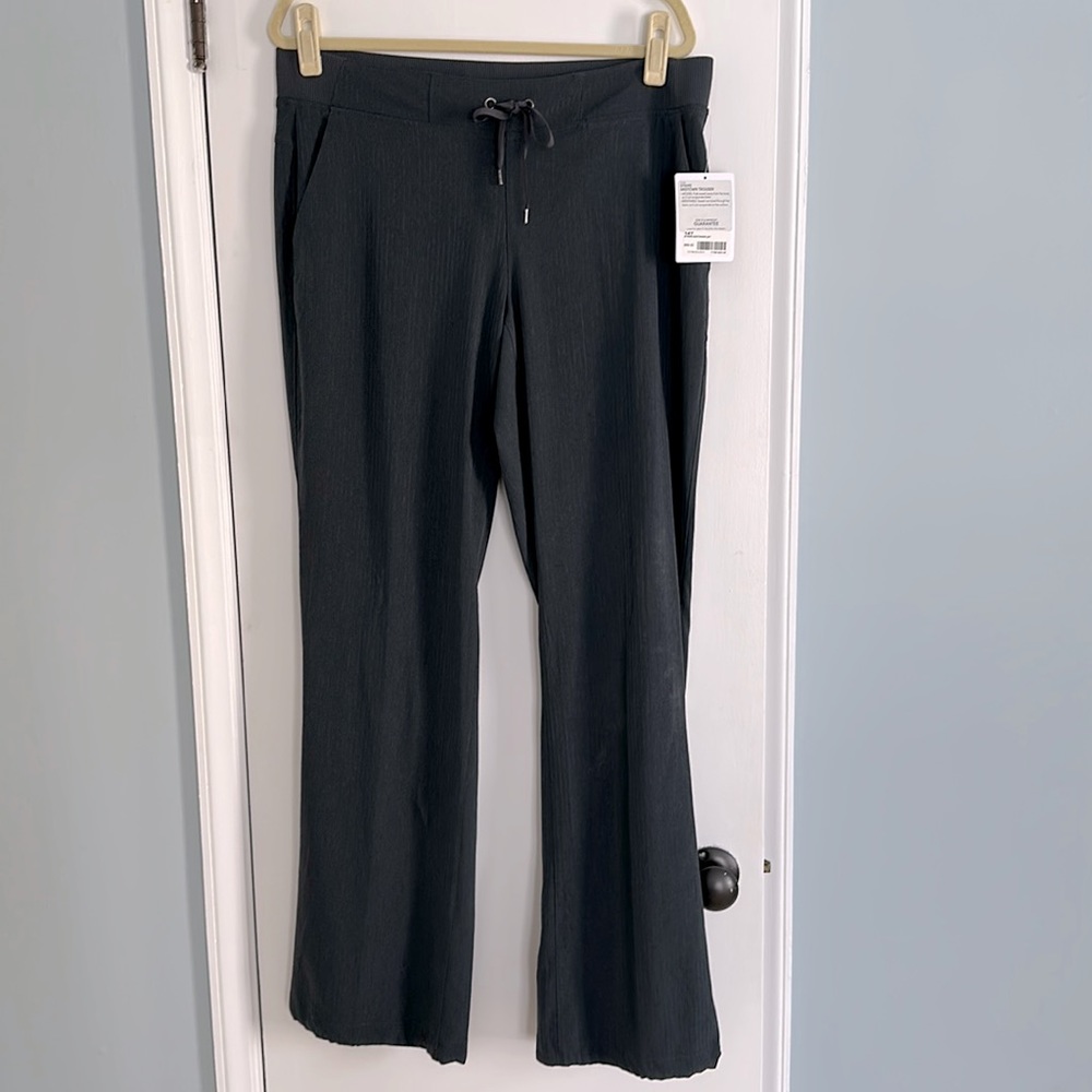 NWT Athleta Stripe Midtown Trouser. Size 14 Tall. Lightweight fabric.